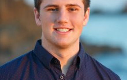 Image for Alpha Phi collegian volunteers at COVID-19 test site