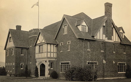 Image for From The Archives - Flag Day 1944: Mother of Five Theta Chis Pays Tribute to Fraternity